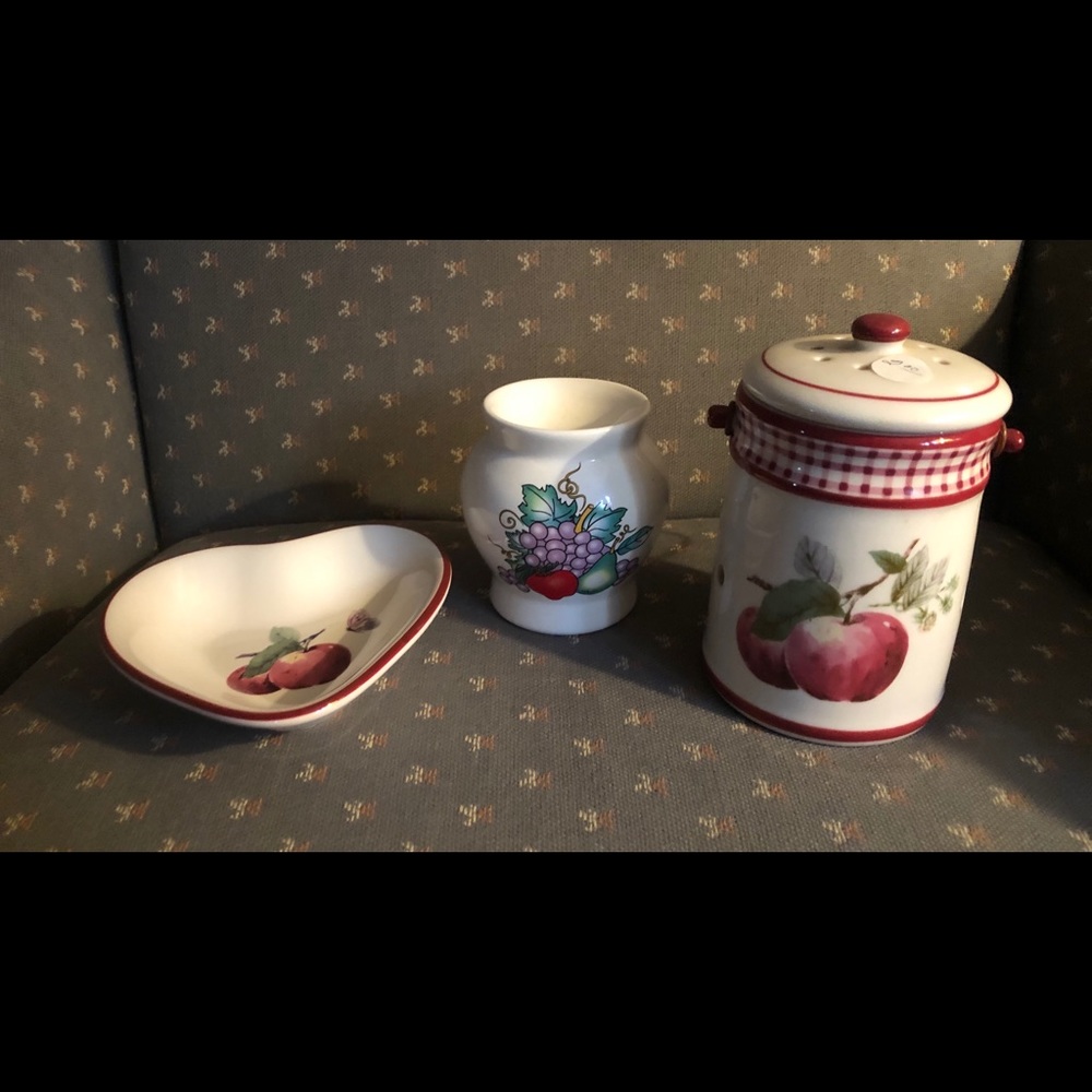 Apple Wax Melters and Heart Dish